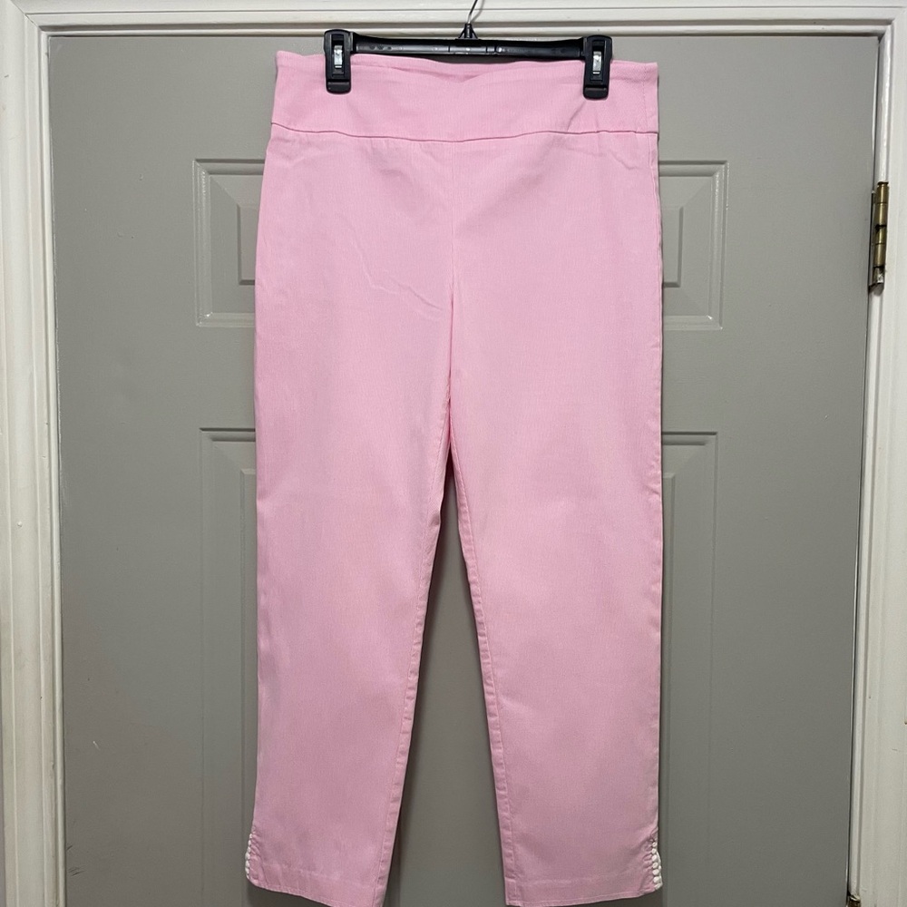 Crown & Ivy Pink Pinstripe capris Size 12